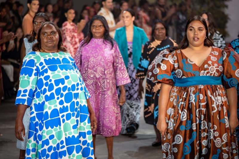 Aboriginal women wearing colourful clothes